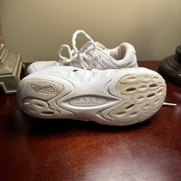 Nfinity HALO Defiance sz 5 cheerleading cheer competition white - Picture 5 of 6